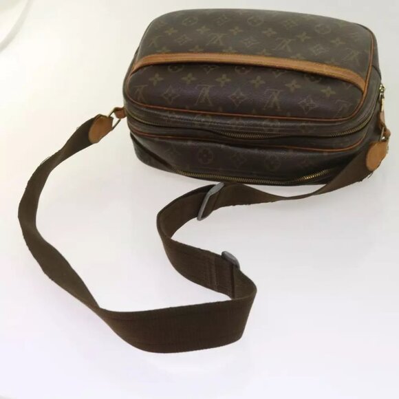 LOUIS VUITTON Monogram Reporter PM Shoulder Bag - Picture 5 of 7